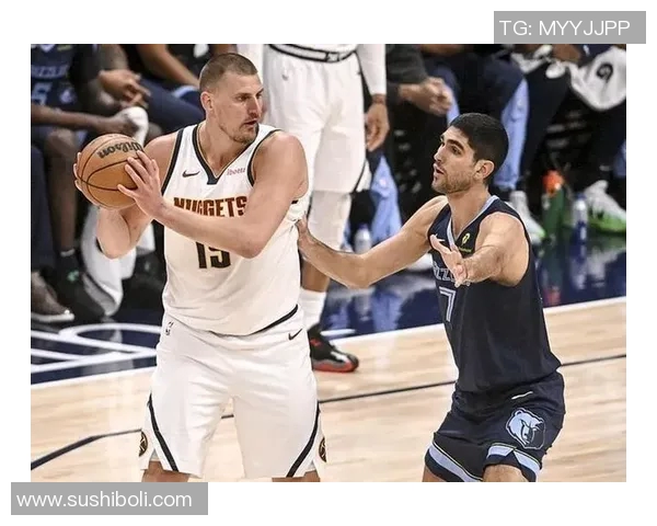 尼古拉·约基奇创NBA历史纪录:场均三双达成季后赛数据里程碑,中锋重新定义 尼古拉·约基奇创NBA历史纪录:场均三双达成季后赛数据里程碑,中锋重新定义